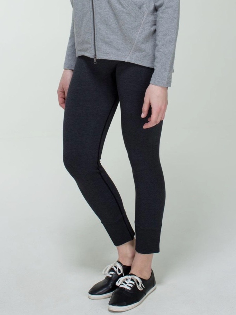 Lululemon Ebb To Street Seamless Pant, Heathered Black Gray, 8